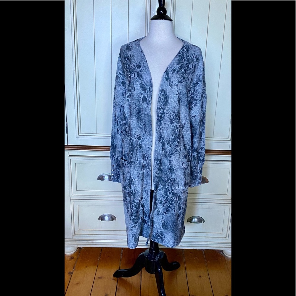 ⚜️French Laundry Long Open Front Camo Cardigan Sweater⚜️NWOT